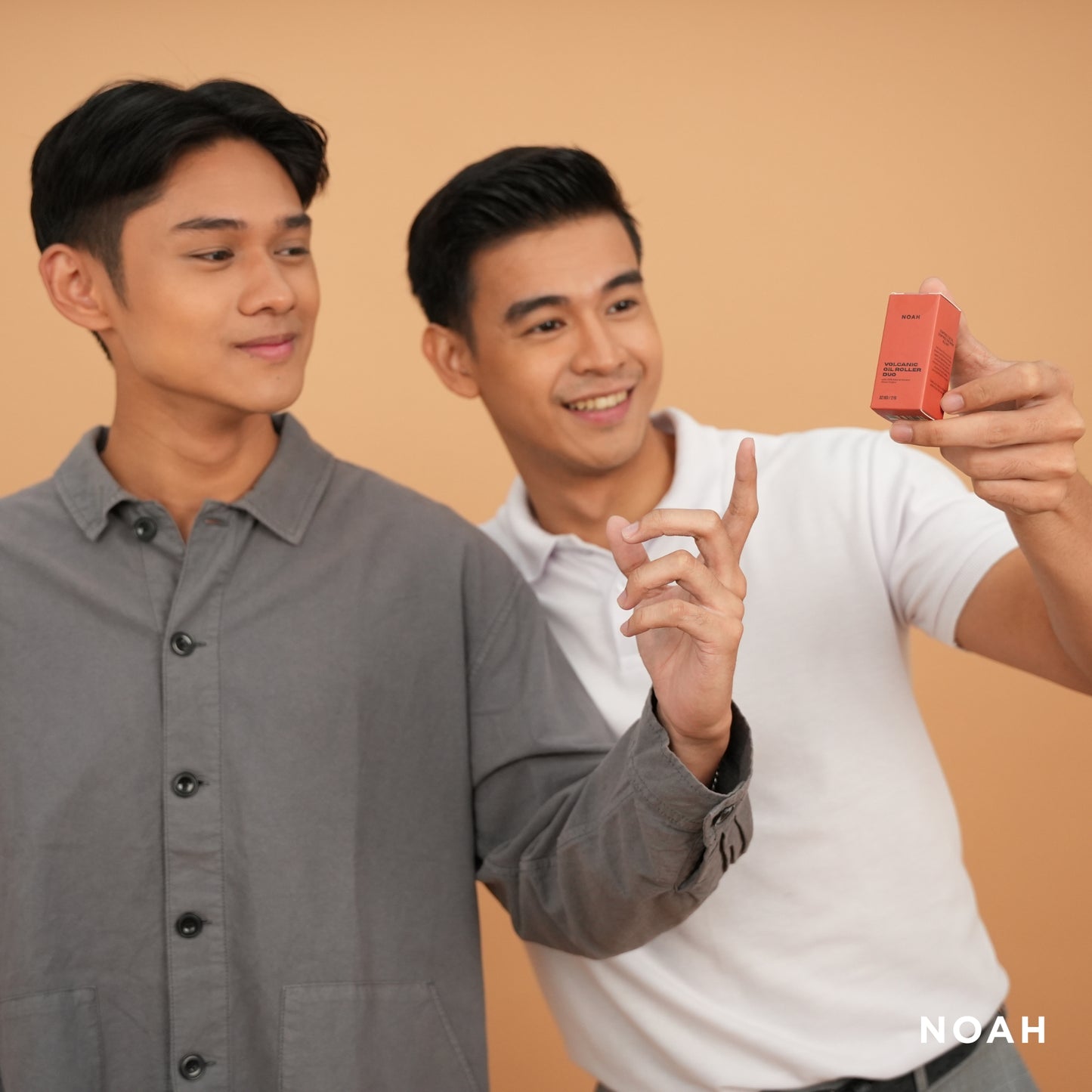 Noah Volcanic Oil Roller Duo (High oil absorption power, Premium quality, 2 rollers in one)